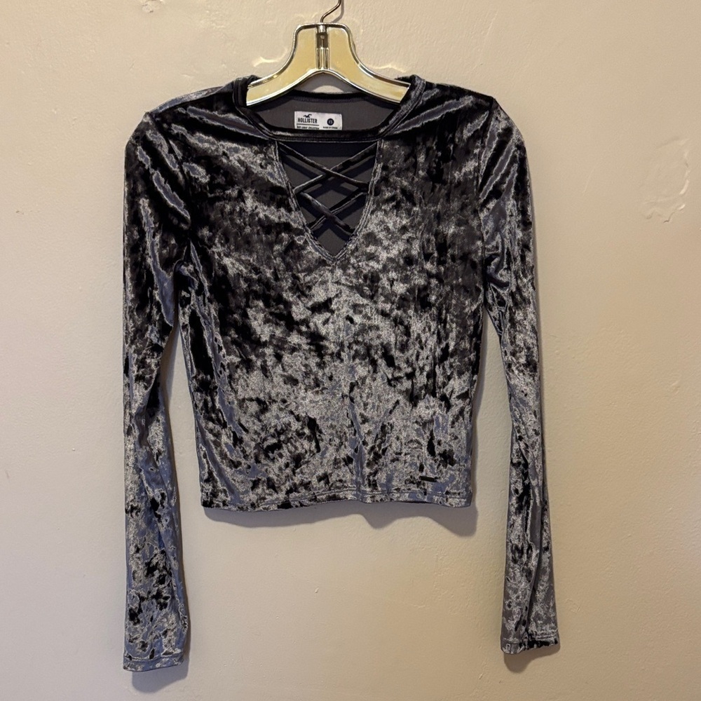 Hollister Crisscross Velvet Long Sleeve Top - Black